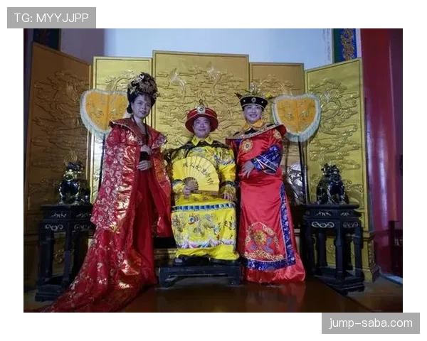 张帅上场像打仗，下场像贵妇，连换装都能这么多戏