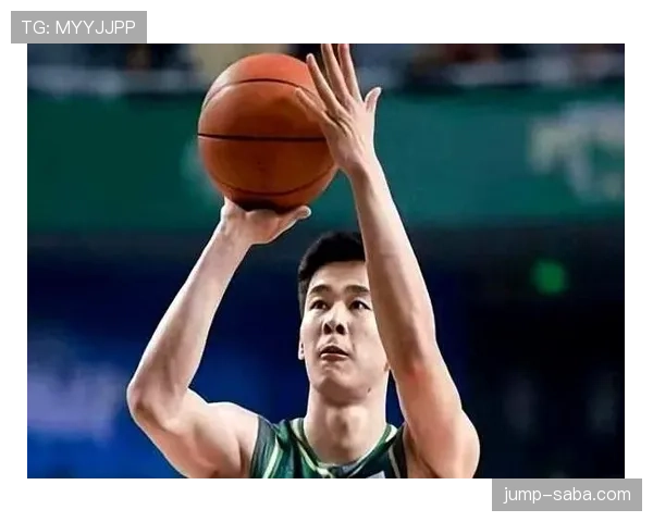 郭昊文球场外的生活比谁都讲究，早晨六点开始的水果拼盘真不像运动员在吃的啊